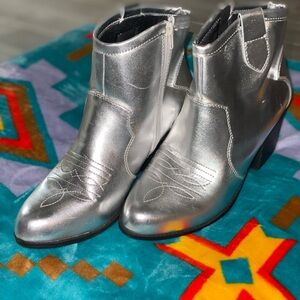Soda brand Silver Ankle Western Boots NWT
